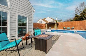 House (5 Bedrooms) | Interior