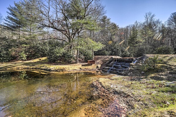 Glenville Serenity Lodge' W/ Lake Views! - Cashiers, NC