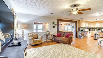 House (4 Bedrooms) | Interior