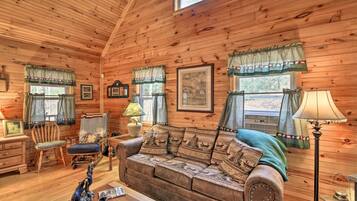 Apartment (0 Bedroom) | Interior