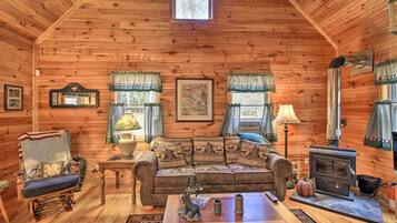 Apartment (0 Bedroom) | Interior