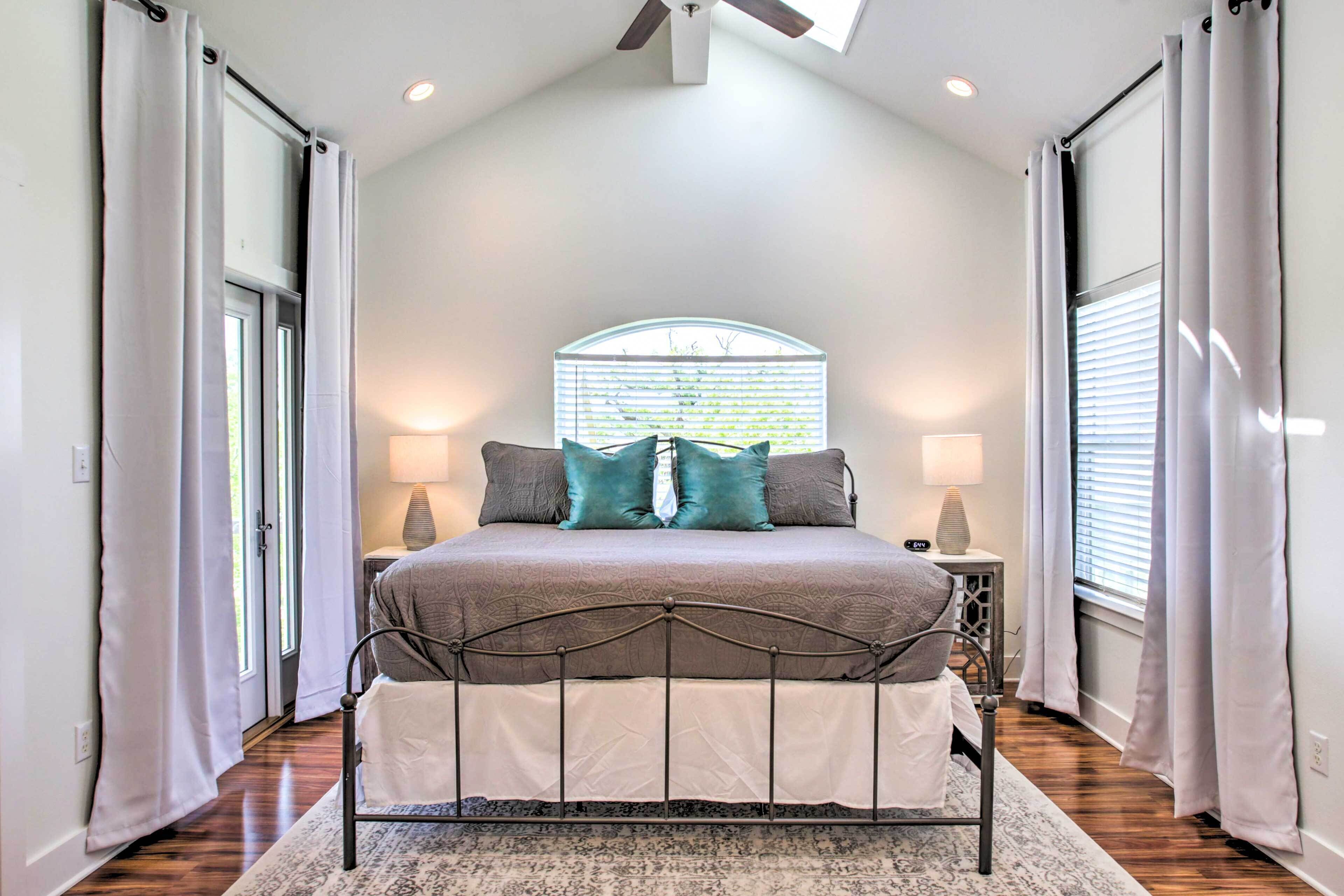 Sleek Waveland Abode w/ Patio, Walk to Beach!