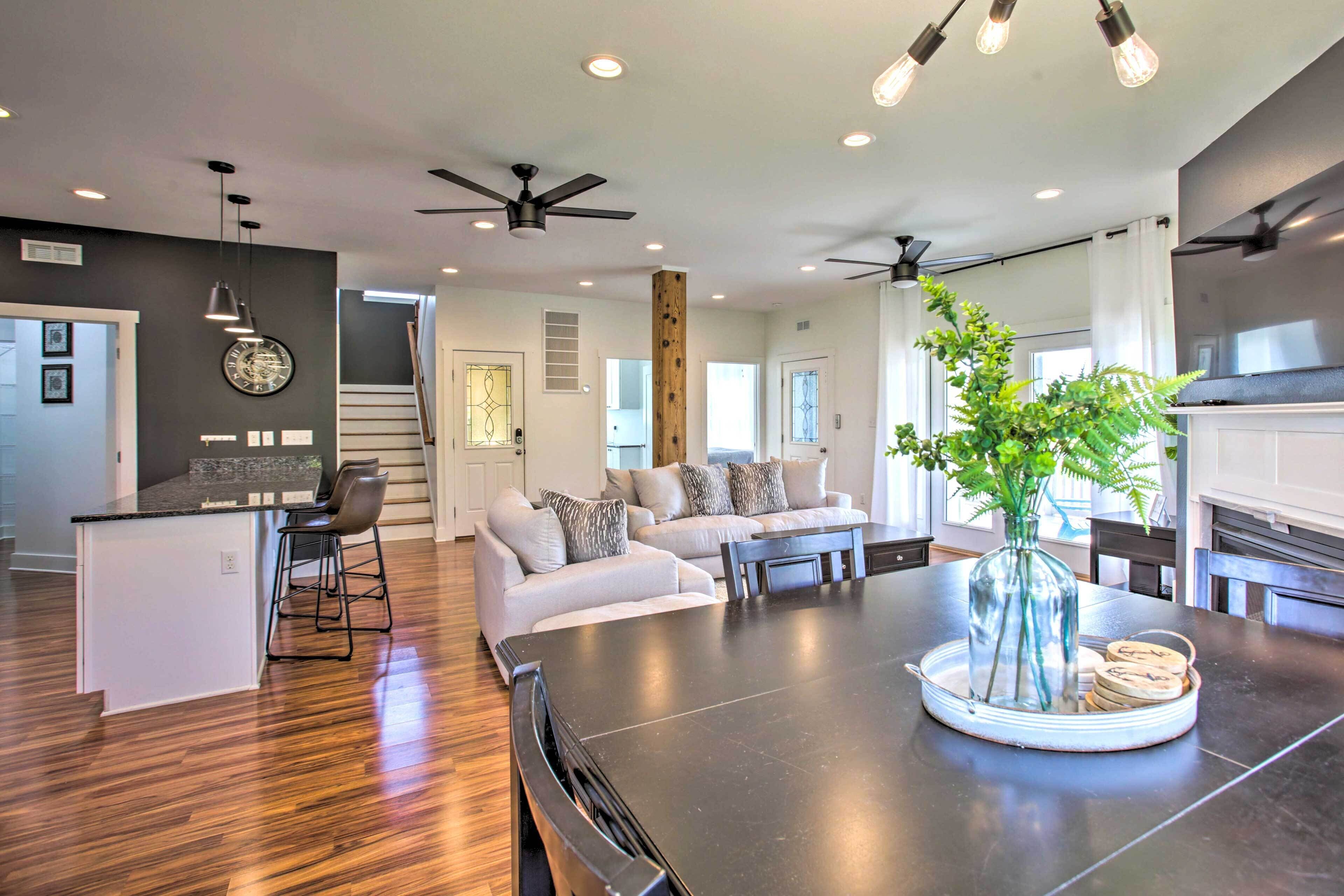 Sleek Waveland Abode w/ Patio, Walk to Beach!