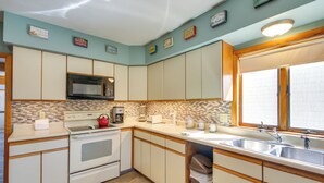 Apartment (2 Bedrooms) | Interior - Old Ocean Beach Apt by Pier + Palace Playland (Old Orchard Beach)