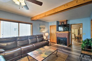 Apartment (2 Bedrooms) | Front of property