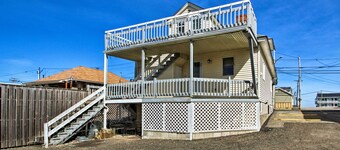 Old Ocean Beach Apt by Pier + Palace Playland