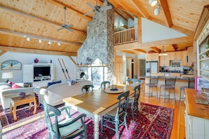 House (3 Bedrooms) | Interior