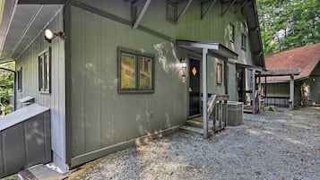 House (1 Bedroom) | Interior