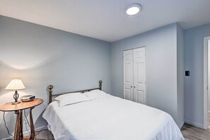 House (1 Bedroom) | Interior