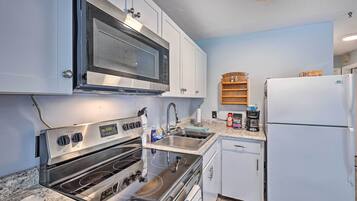 House (1 Bedroom) | Interior