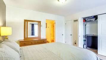 Apartment (1 Bedroom) | Interior