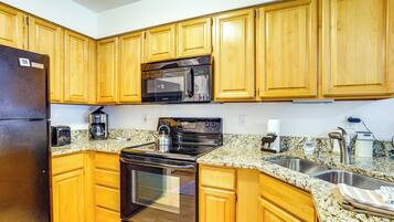 Apartment (1 Bedroom) | Interior