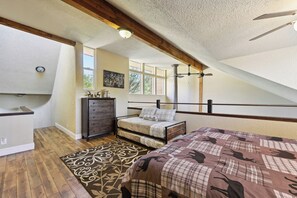 House (3 Bedrooms) | Interior - Luxury Auberry Retreat in Sierra National Forest (Auberry)