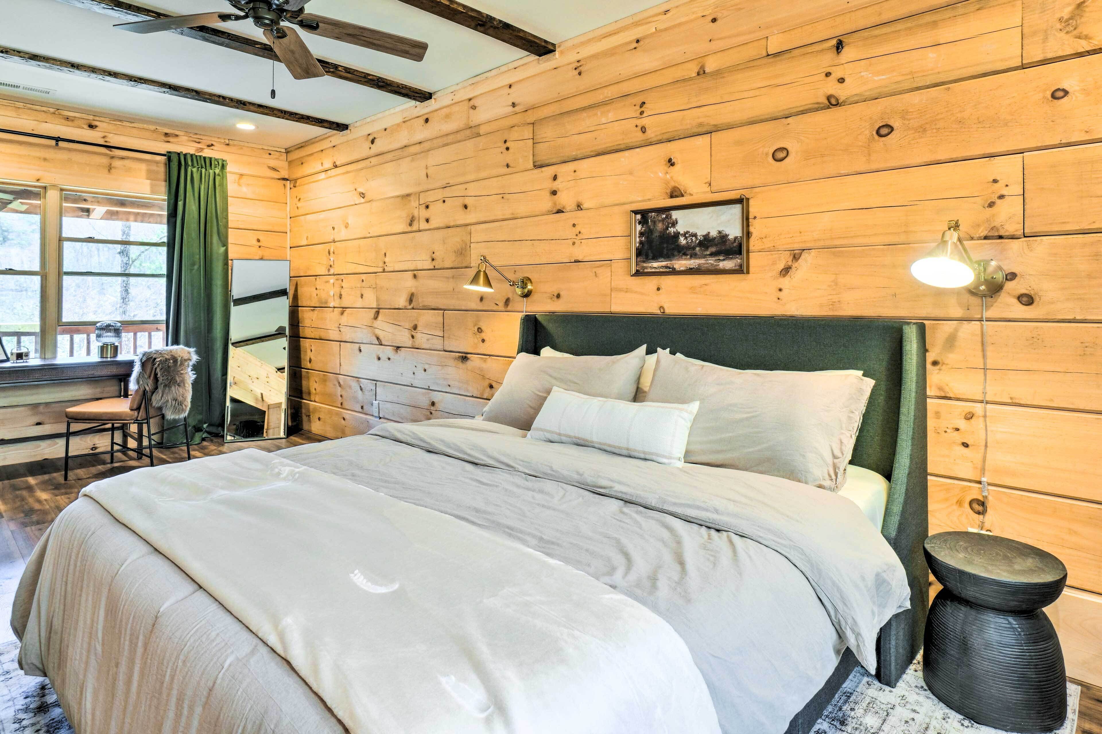 Sevierville Vacation Cabin With Hot Tub & Decks!