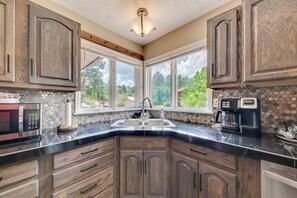 Interior - Ruidoso Home w/ Patio, Walk to Restaurants! (Ruidoso)