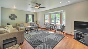 TV, books - Eau Claire Home w/ Fire Pit < 2 Mi to Dtwn! (Eau Claire)