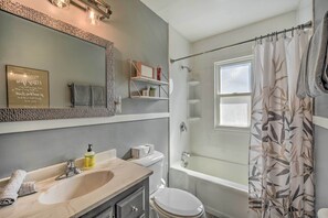 Bathroom - Eau Claire Home w/ Fire Pit < 2 Mi to Dtwn! (Eau Claire)