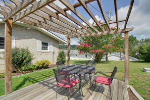 House (4 Bedrooms) | Interior - Lakefront Hiwassee Home w/ Private Dock & Deck! (Hiwassee)