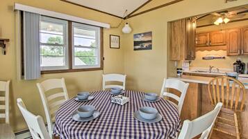 Rumah (4 Bedrooms) | Interior