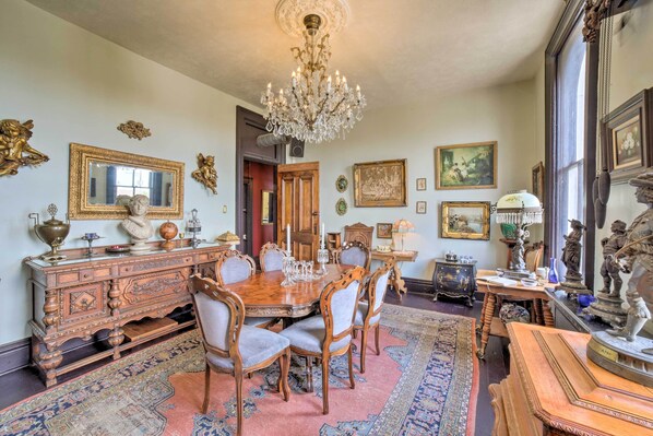 Apartamento (2 Bedrooms) | Restauración