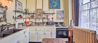 Vintage Apartment in Historic Downtown La Porte!