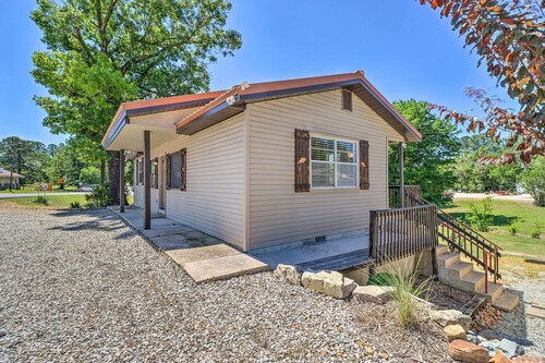 Arkansas Fishing Getaway: Near Norfork River!