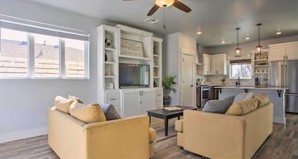 Stylish OKC Farmhouse w/ Garden - Close to OU