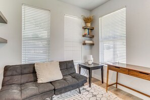 House (3 Bedrooms) | Interior - Stylish OKC Farmhouse w/ Garden - Close to OU (Oklahoma City)