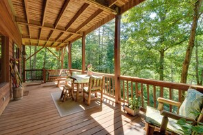 Apartment (1 Bedroom) | Interior - Idyllic Murphy Hideaway w/ Multi-level Deck! (Murphy)