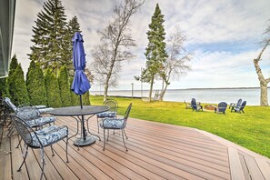 Cottage (2 Bedrooms) | Interior - Houghton Lake Cottage w/ New Private Deck! (Prudenville)