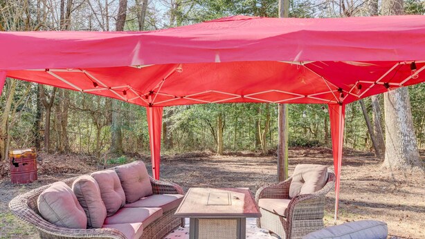 House (3 Bedrooms) | Interior - Charming Laurel Home w/ Gazebo & Fireplace! (Laurel)