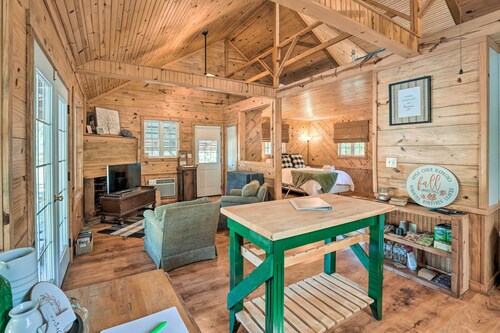 Idyllic Cabin w/ Fire Pit, Kayak On-site!