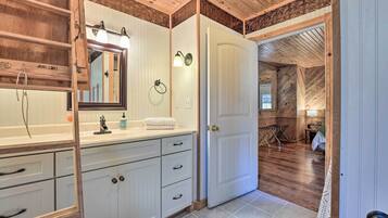 House (0 Bedroom) | Interior