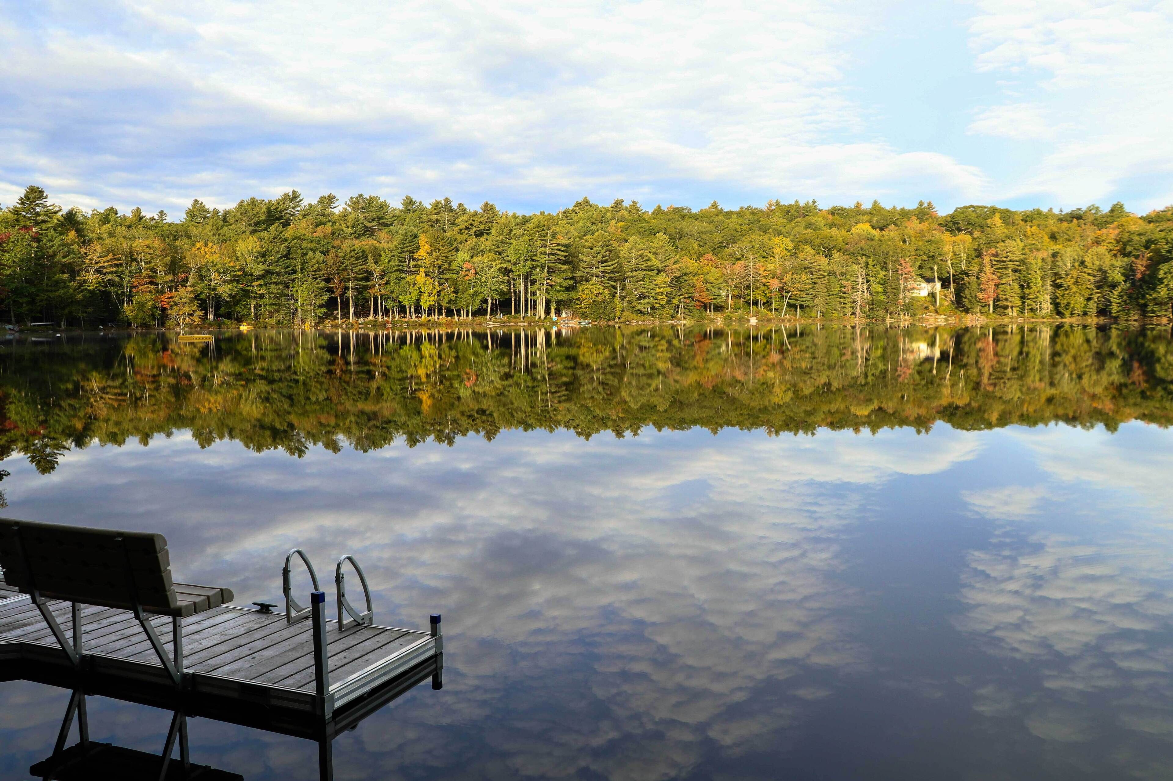 Lakefront Escape: Boat Dock, Grill, Fire Pit!