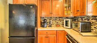 Walk to Beach: Maine Home w/ Hot Tub & Deck!