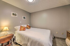 Apartment (1 Bedroom) | Interior