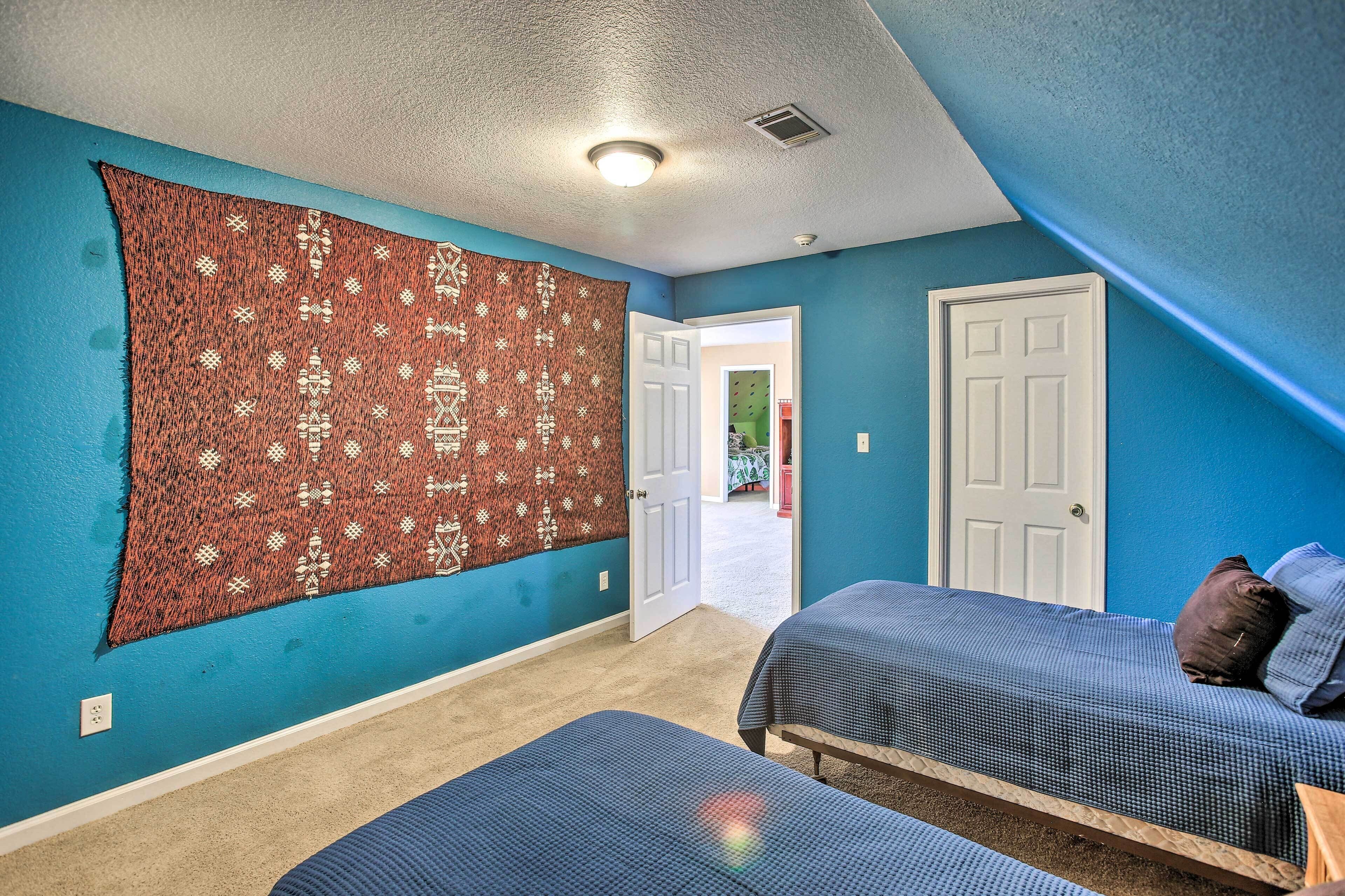 Luxury Scottsville Retreat on 10 Acres!