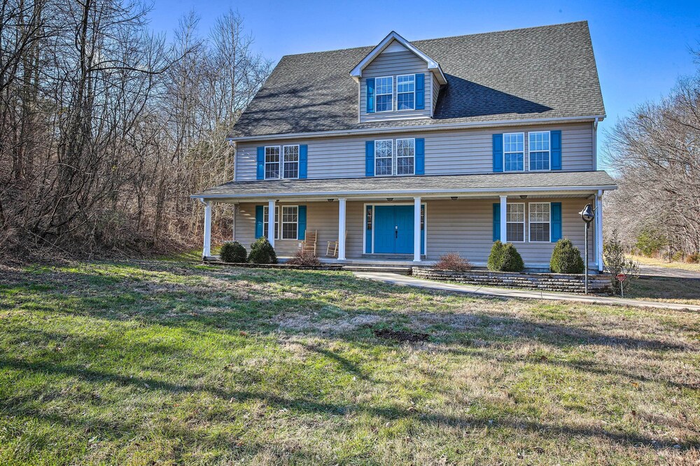 Luxury Scottsville Retreat on 10 Acres!