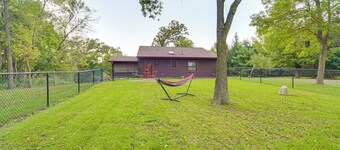 Patio, Views & Hot Tub: Quiet Lakeside Cabin