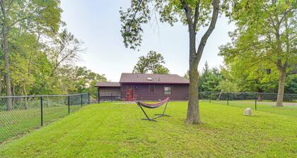 Patio, Views & Hot Tub: Quiet Lakeside Cabin