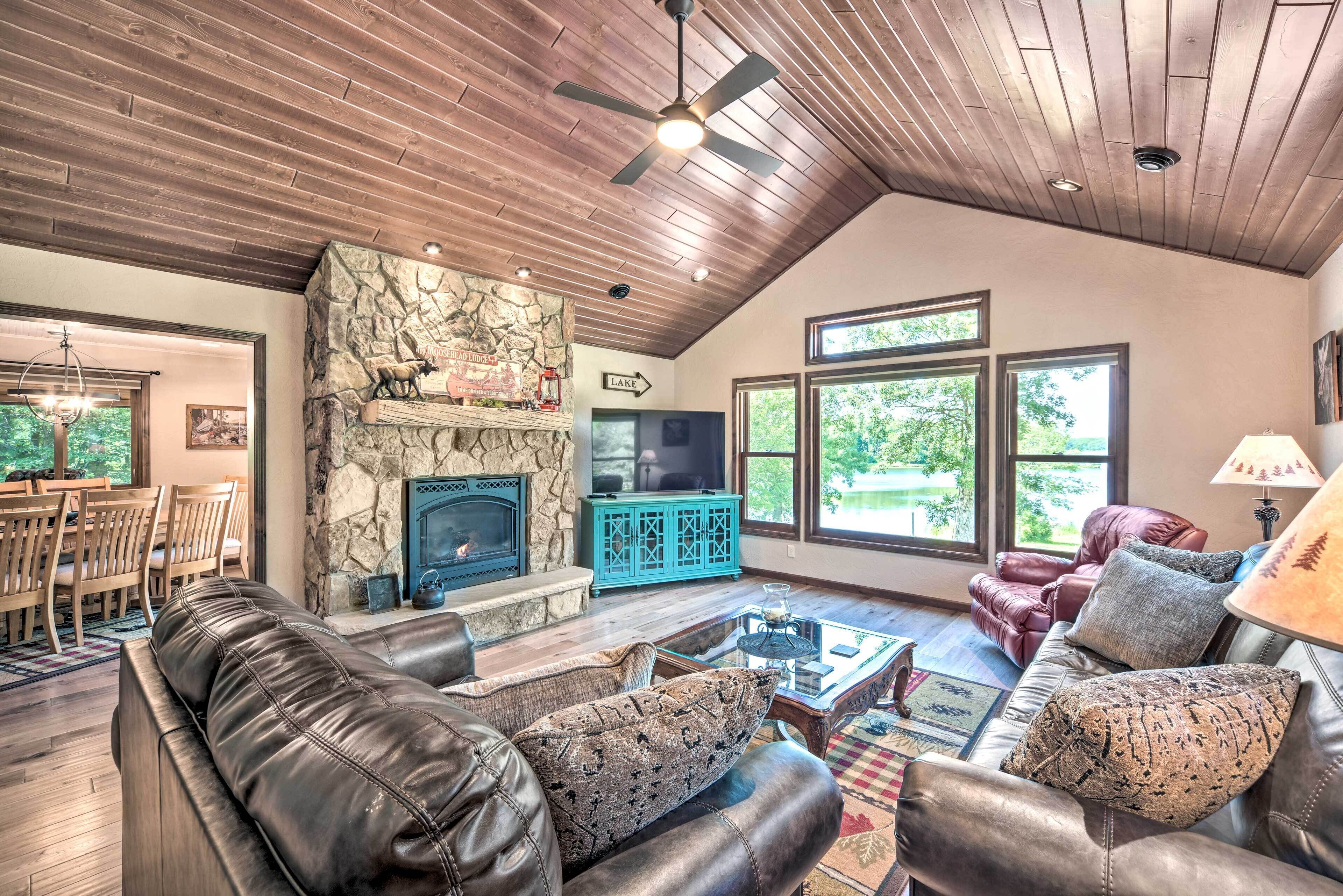 House (2 Bedrooms) | Interior