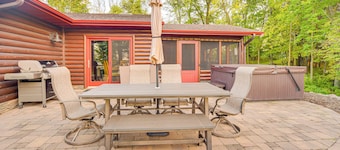 Patio, Views & Hot Tub: Quiet Lakeside Cabin