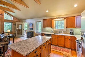 House (3 Bedrooms) | Interior - Mountain View Boone Home Close to Blue Ridge Pkwy! (Boone)