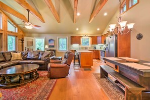 House (3 Bedrooms) | Interior - Mountain View Boone Home Close to Blue Ridge Pkwy! (Boone)