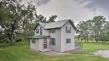 House (3 Bedrooms) | Front of property