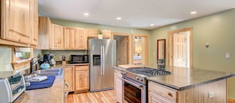 ที่พัก Catskills พร้อมจากุซซี่บนที่ดิน 45 เอเคอร์!