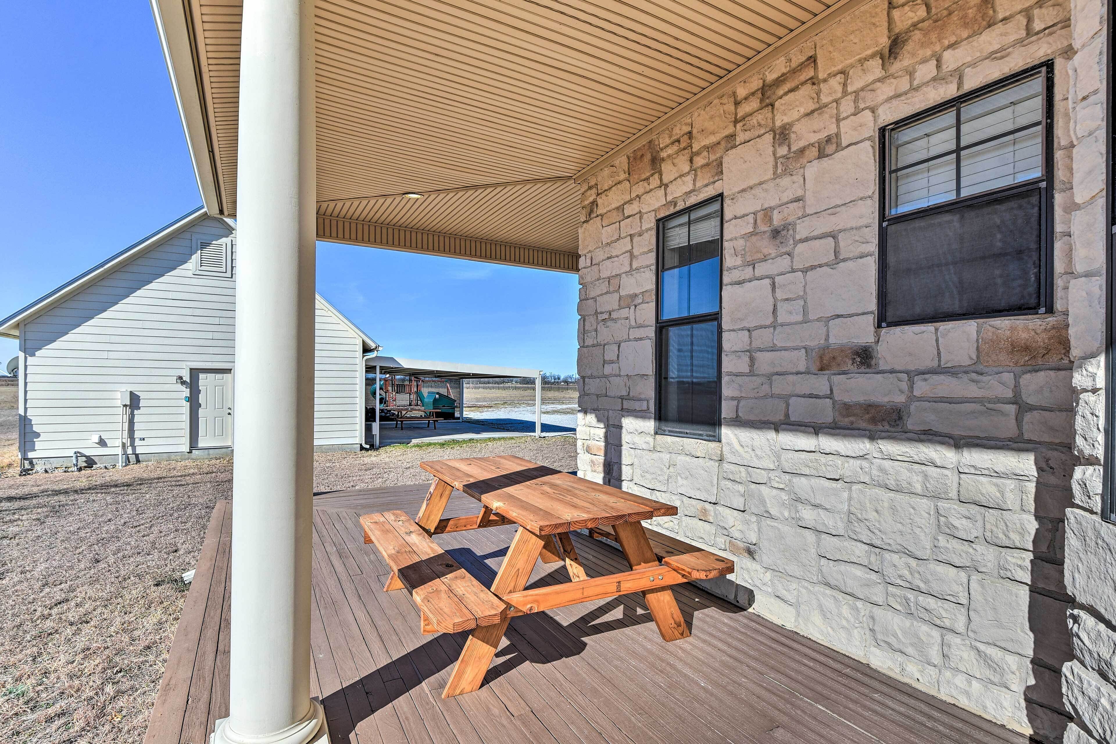 House (3 Bedrooms) | Interior