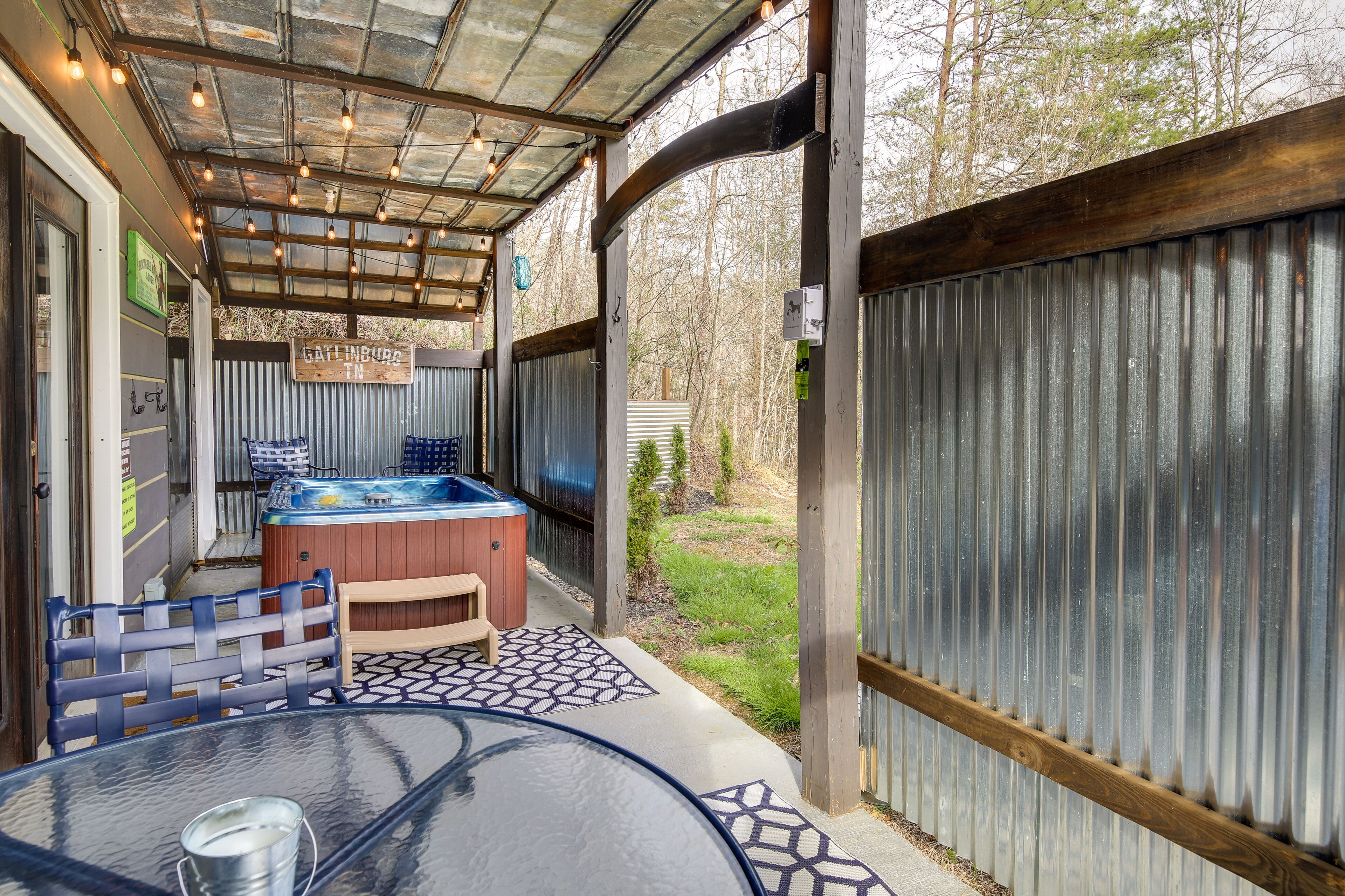 Pet-friendly Gatlinburg Cabin w/ Game Room!