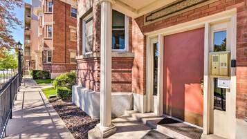 Apartment (1 Bedroom) | Interior