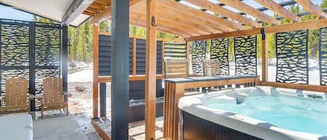 Cottage (2 Bedrooms) | Interior